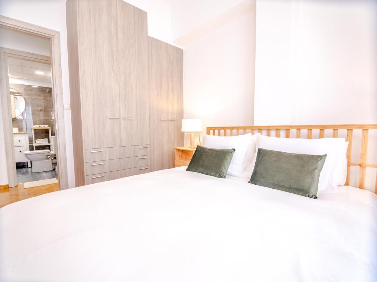 אתונה In The Shadow Of Acropolis - Spacious & Lovely Apt מראה חיצוני תמונה