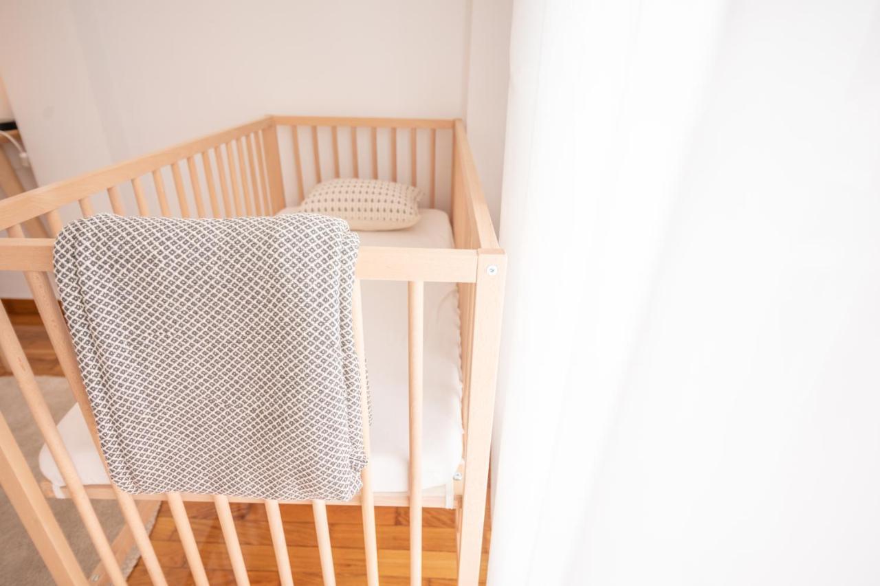 אתונה In The Shadow Of Acropolis - Spacious & Lovely Apt מראה חיצוני תמונה